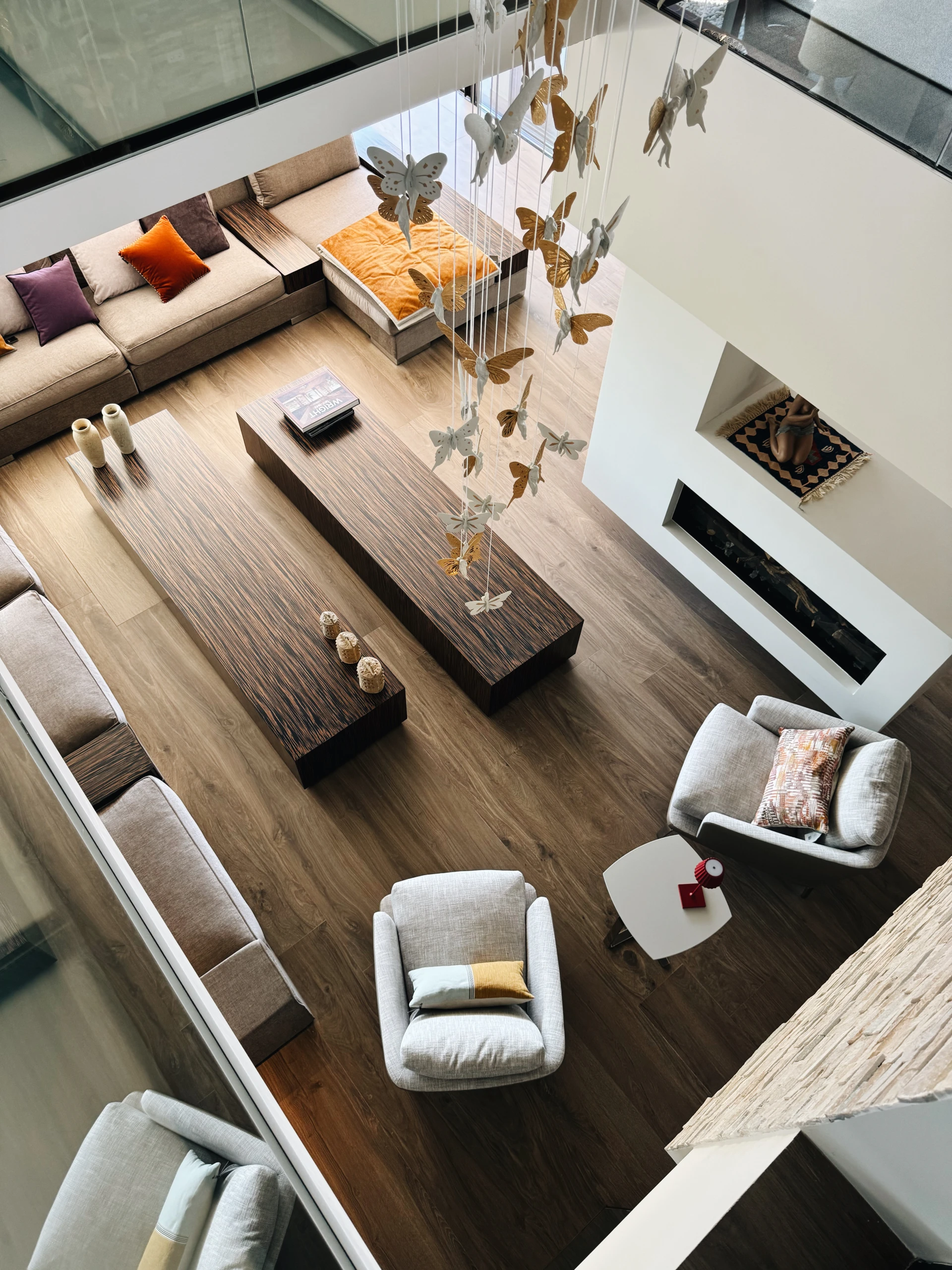 Interior — Alicia Pelaez